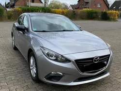 Silber Gebraucht 2014 Mazda 3 Limousine | 7.500 €