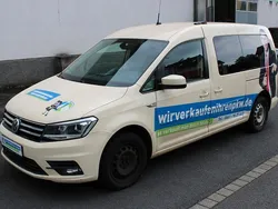 Gelb Gebraucht 2018 VW Caddy Maxi Comfortline Van / Kleinbus | 8.300 €