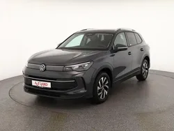 Grau Gebraucht 2024 VW Tiguan SUV | 36.490 € (Fairer Preis)