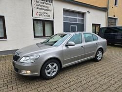 Beige Gebraucht 2013 Skoda Octavia Elegance Limousine | 8.990 € (Guter Preis)