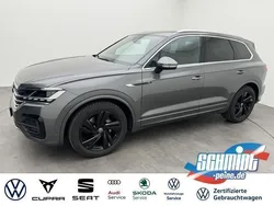 Siliziumgrau metallic (grey), metallic Gebraucht 2021 VW Touareg R-line SUV | 46.900 € (Guter Preis)