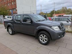 Blueish grey Gebraucht 2015 Nissan Navara XE Abholung | 9.650 € (Fairer Preis)