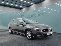 Grau Gebraucht 2023 VW Passat IQ Drive Kombi | 35.749 € (Guter Preis)
