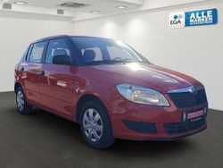 Rot Gebraucht 2014 Skoda Fabia Active Limousine | 6.490 € (Guter Preis)