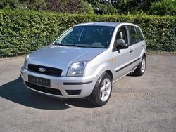 Silber Gebraucht 2004 Ford Fusion Van | 3.250 € (Fairer Preis)