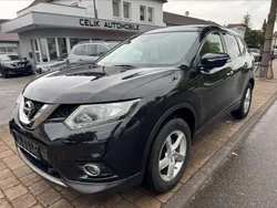 Schwarz Gebraucht 2015 Nissan X-Trail Acenta SUV | 10.490 € (Fairer Preis)