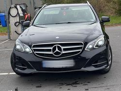 Schwarz Gebraucht 2016 Mercedes E200 Kombi | 6.999 €