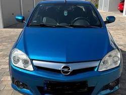 Blau Gebraucht 2008 Opel Tigra Cabrio | 3.999 € (Fairer Preis)