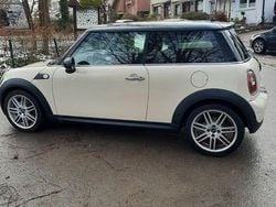Weiß Gebraucht 2009 Mini ONE Kleinwagen | 2.900 € (Guter Preis)