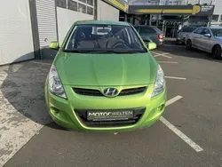 Grün Gebraucht 2010 Hyundai i20 Comfort Limousine | 4.700 € (Fairer Preis)