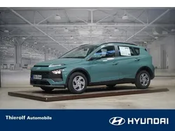Mangrove green Gebraucht 2025 Hyundai Bayon Select SUV | 18.980 € (Superpreis)