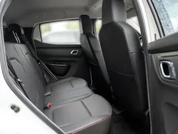 Weiß Gebraucht 2023 Dacia Spring Kleinwagen | 13.299 € (Guter Preis)