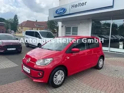 Rot Gebraucht 2016 VW up! move up! Kleinwagen | 8.950 € (Etwas zu teuer)