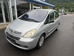 Grau Gebraucht 2006 Citroën Xsara Picasso Style Van / Kleinbus | 2.480 € (Fairer Preis)
