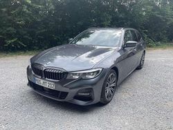 Grau Gebraucht 2021 BMW 320 M Sport Kombi | 35.700 € (Teuer)