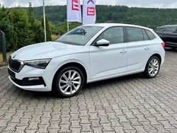 Weiß Gebraucht 2021 Skoda Scala Style Kleinwagen | 18.790 € (Etwas zu teuer)