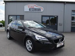 Schwarz Gebraucht 2018 Volvo V40 Kombi | 12.990 € (Guter Preis)