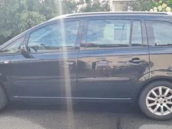 Schwarz Gebraucht 2006 Opel Zafira Van / Kleinbus | 1.000 € (Superpreis)