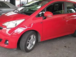 Rot Gebraucht 2011 Toyota Verso-S Van / Kleinbus | 3.600 € (Superpreis)