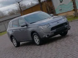 Grau Gebraucht 2014 Mitsubishi Outlander SUV | 13.490 € (Fairer Preis)