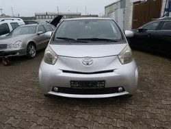 Silber Gebraucht 2009 Toyota iQ Kleinwagen | 3.990 € (Fairer Preis)