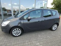Grau Gebraucht 2013 Opel Meriva Active Van / Kleinbus | 5.690 € (Guter Preis)