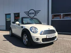 Weiß Gebraucht 2010 Mini One Cabriolet Cabrio | 9.999 €