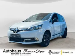 Weiß Gebraucht 2015 Renault Scénic III Bose Edition Van / Kleinbus | 7.000 € (Fairer Preis)