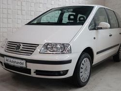 Weiß Gebraucht 2006 VW Sharan Trendline Van / Kleinbus | 6.490 € (Teuer)