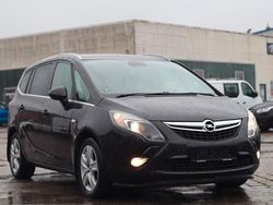 Schwarz Gebraucht 2015 Opel Zafira Tourer Van / Kleinbus | 12.936 € (Teuer)
