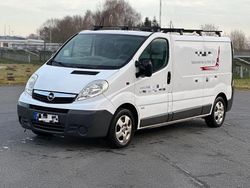 Weiß Gebraucht 2012 Opel Vivaro Van / Kleinbus | 3.400 € (Guter Preis)