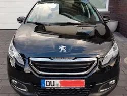 Schwarz Gebraucht 2015 Peugeot 2008 Allure SUV | 5.700 € (Guter Preis)