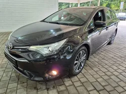 Schwarz Gebraucht 2015 Toyota Avensis Business Edition Kombi | 7.400 € (Etwas zu teuer)