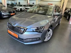 Grau Gebraucht 2021 Skoda Superb LAURIN & KLEMENT Kombi | 25.880 € (Fairer Preis)