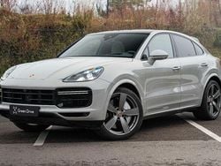 Silber Gebraucht 2019 Porsche Cayenne Turbo Sport SUV | 84.990 €