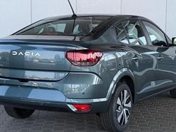 Grau Neu 2025 Dacia Sandero Limousine | 16.980 €
