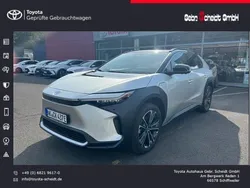 Silber Gebraucht 2023 Toyota bZ4X SUV | 37.966 € (Teuer)