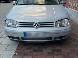 Silber Gebraucht 1999 VW Golf IV Kleinwagen | 900 € (Fairer Preis)