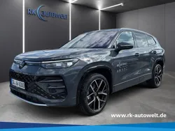 Grau Gebraucht 2025 VW Tayron R-line SUV | 63.490 € (Guter Preis)