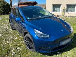Blau Gebraucht 2023 Tesla Model Y Long Range SUV | 41.000 € (Fairer Preis)