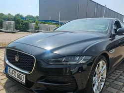 Schwarz Gebraucht 2021 Jaguar XE SE Limousine | 20.990 € (Fairer Preis)