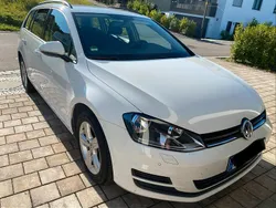 Weiß Gebraucht 2017 VW Golf VII Kombi | 11.999 € (Fairer Preis)