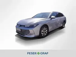 Oyster silver metallic Neu 2025 VW Passat Kombi | 45.770 € (Superpreis)