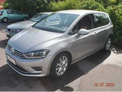 Silber Gebraucht 2015 VW Golf Sportsvan Highline Van / Kleinbus | 8.250 € (Superpreis)