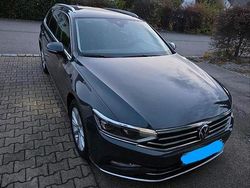 Grau Gebraucht 2021 VW Passat Business Kombi | 19.850 € (Etwas zu teuer)