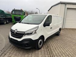 Weiß Gebraucht 2021 Renault Trafic Komfort Van / Kleinbus | 15.400 € (Guter Preis)