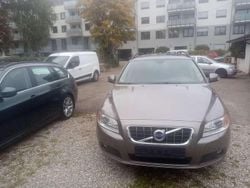 Oyster grey Gebraucht 2011 Volvo V70 Summum Kombi | 7.500 € (Superpreis)