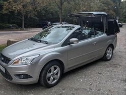 Silber Gebraucht 2010 Ford Focus Cabriolet Cabrio | 5.899 € (Teuer)