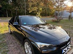 Schwarz Gebraucht 2016 BMW 318 Limousine | 14.500 € (Fairer Preis)