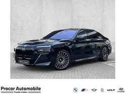 Schwarz Neu 2025 BMW 740 M Sport Limousine | 145.280 €